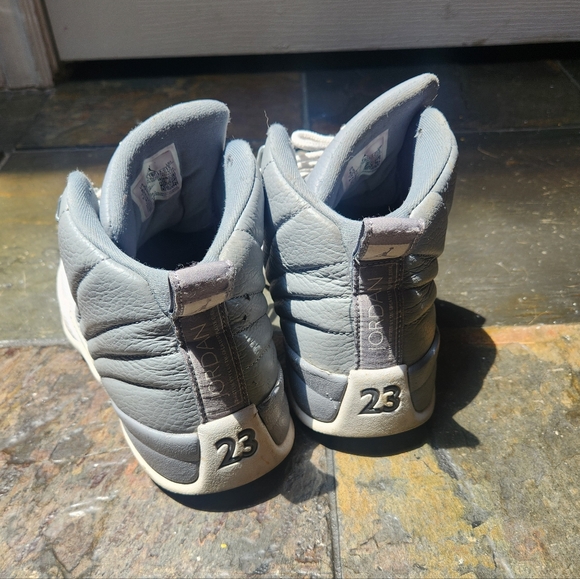 Jordan Air 12 basketball sneakers - Picture 6 of 9